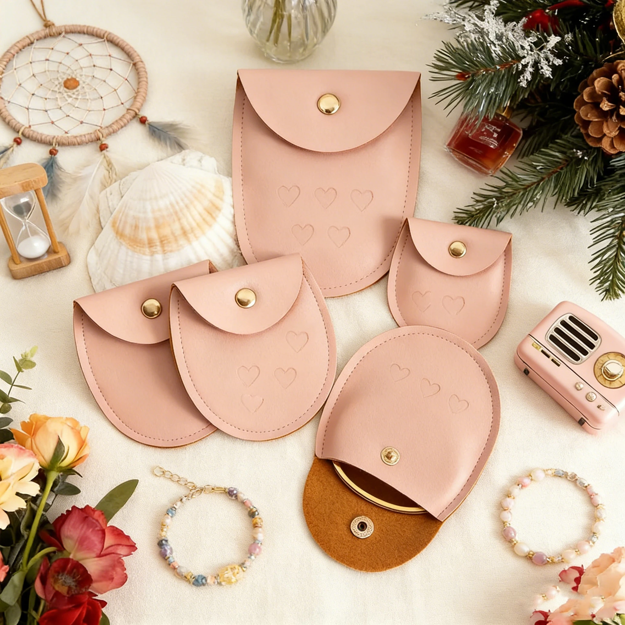 DIY 7.8x8.5cm Custom Embossed Mini Portable Oval Gift Jewelery Bag Pearl Pendant Pu Leather Snap Pouch Pocket with Gold Button
DIY 7.8x8.5cm Custom Embossed Mini Portable Oval Gift Jewelery Bag Pearl Pendant Pu Leather Snap Pouch Pocket with Gold Button
