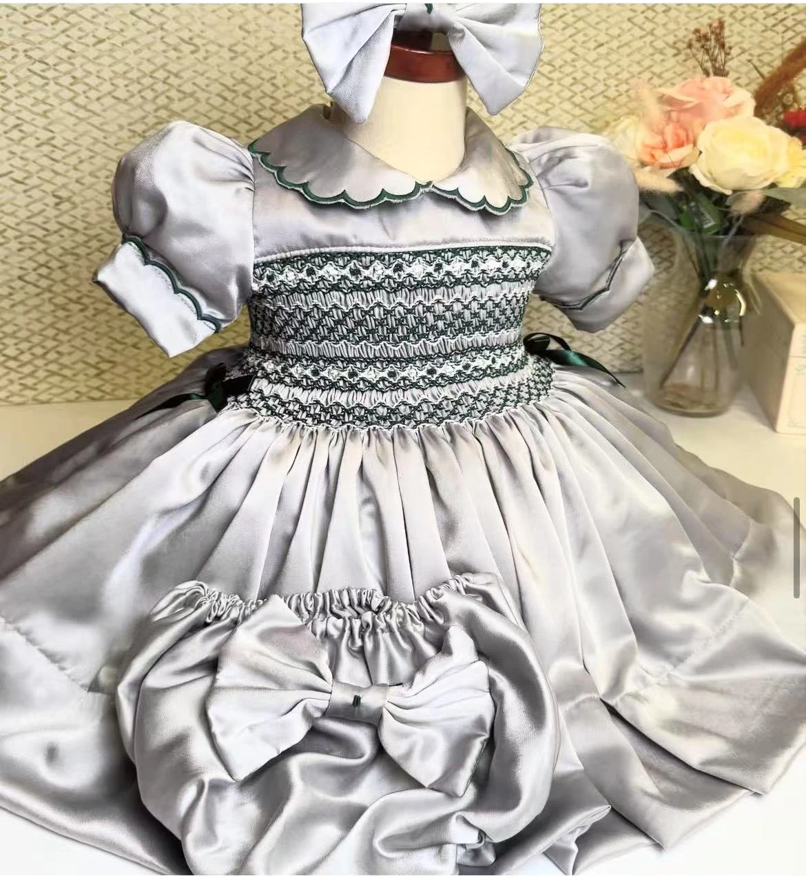 0-12Y Baby Girl Summer Gray Flower Smocked Turkish Vintage Princess Dress for Birthday Holiday Easter Photography Eid A193
0-12Y Baby Girl Summer Gray Flower Smocked Turkish Vintage Princess Dress for Birthday Holiday Easter Photography Eid A193