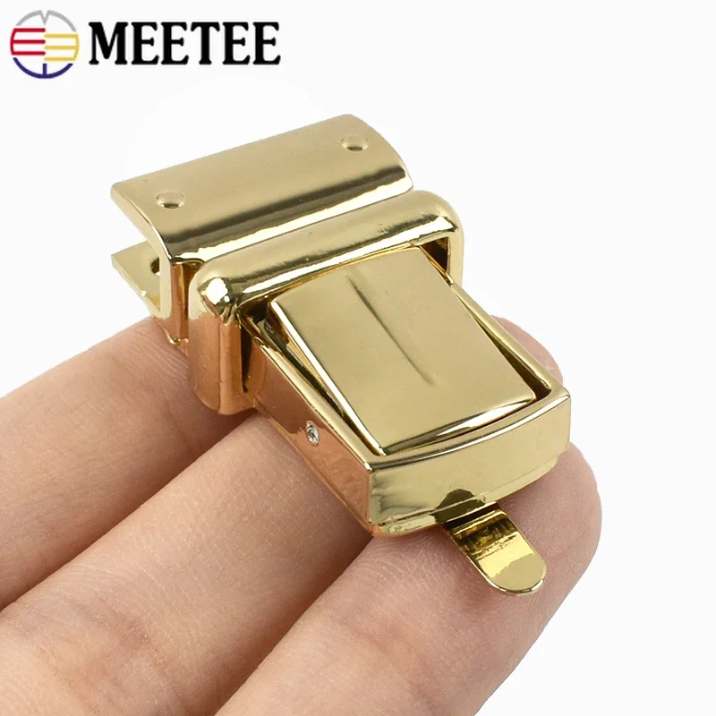 2Pcs Meetee Bag Metal Buckle 22*38mm Snap Clasp Purse Handbag Twist Turn Lock Garment Closure Latch DIY Replacement Accessories
2Pcs Meetee Bag Metal Buckle 22*38mm Snap Clasp Purse Handbag Twist Turn Lock Garment Closure Latch DIY Replacement Accessories