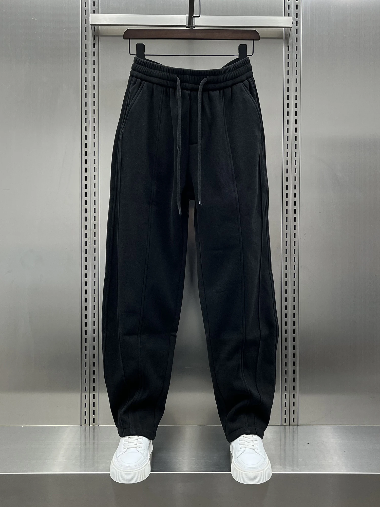 American Sle Thiened Fce Lined Casual Pants Men's Autumn Winter New Loose Simple Woolen Match All Thi Long Trousers
American Sle Thiened Fce Lined Casual Pants Men's Autumn Winter New Loose Simple Woolen Match All Thi Long Trousers