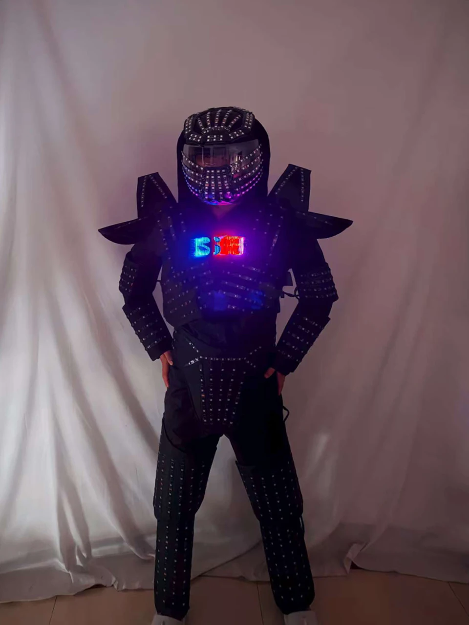 RGB LED Robot Role-playing Costume Jacket Stage Dance Armor for Nightclub Bar Light Show Party Accessory
RGB LED Robot Role-playing Costume Jacket Stage Dance Armor for Nightclub Bar Light Show Party Accessory
