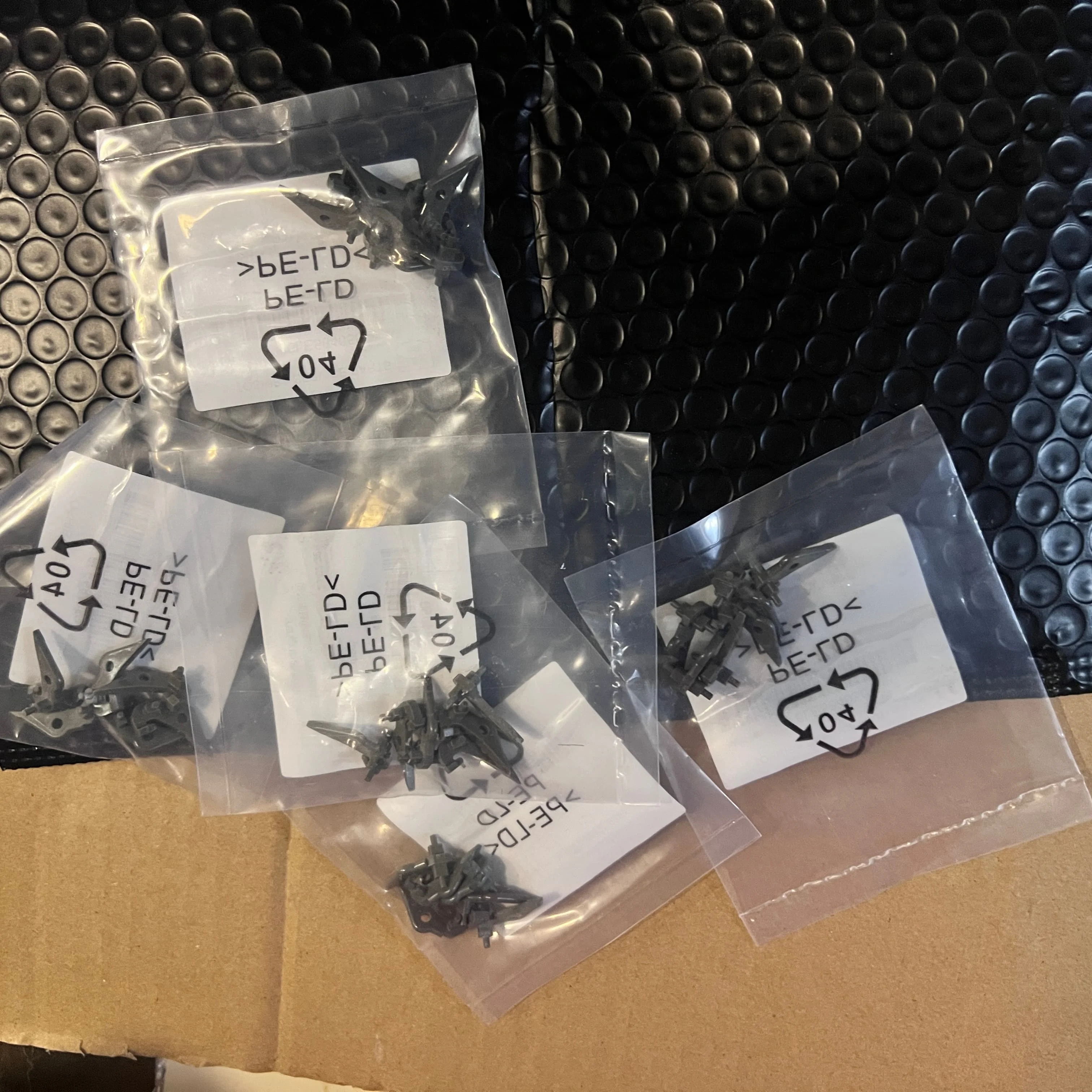 1 компл./6 шт., оригинальное качество, сборщик фьюзера, палец 6LE85856000 для Toshiba E 233 282 283 230s 230 280 232, запасные части для копировального аппарата
1 компл./6 шт., оригинальное качество, сборщик фьюзера, палец 6LE85856000 для Toshiba E 233 282 283 230s 230 280 232, запасные части для копировального аппарата