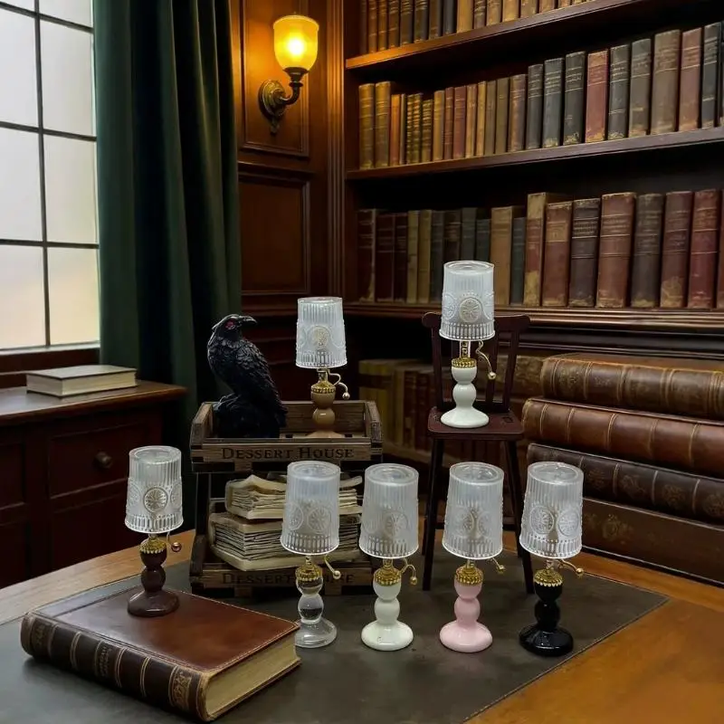 1Pcs Miniature 1/12 Dollhouse Table Lamp Replica for Study Room Non-lighting
1Pcs Miniature 1/12 Dollhouse Table Lamp Replica for Study Room Non-lighting