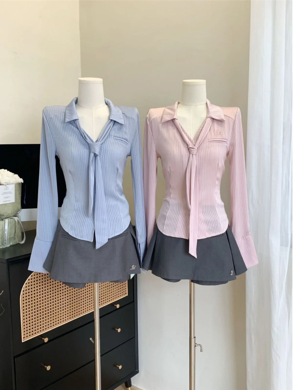 Pure Color Shirt And Skirt Set Women's Slim Fit Long Sleeve Collar with Tie Waist Cinching Autumn Fashion Outfit Two Pieces
Pure Color Shirt And Skirt Set Women's Slim Fit Long Sleeve Collar with Tie Waist Cinching Autumn Fashion Outfit Two Pieces