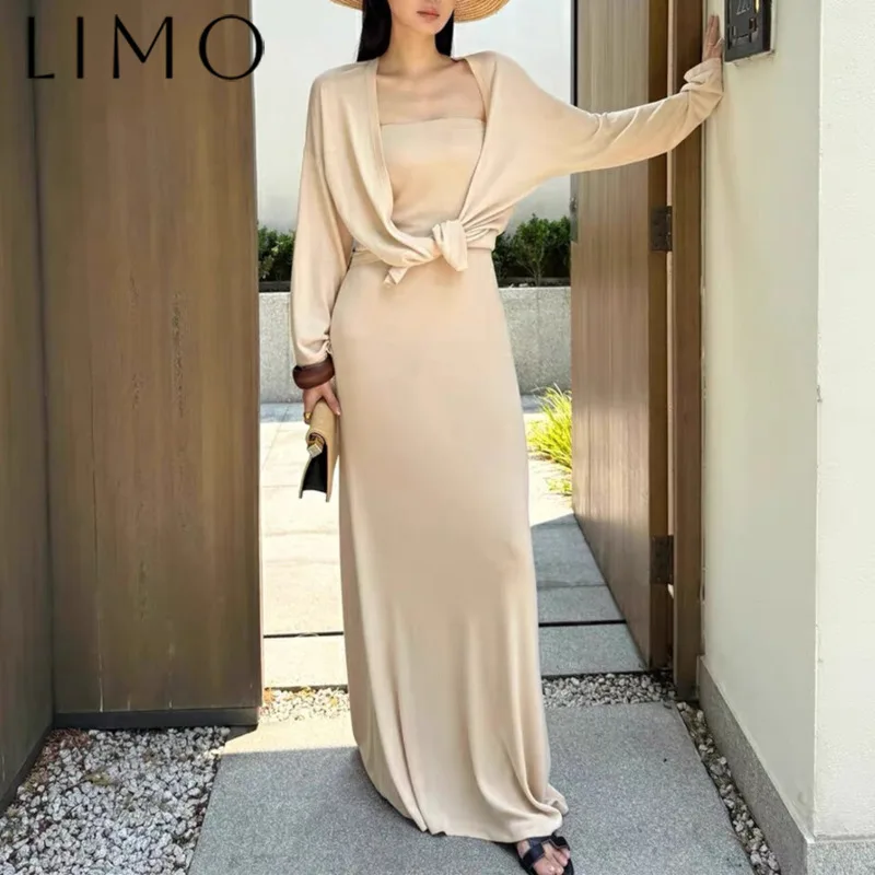 LIMO Women's Casual Chic 2Pc Set Asymmetrical Shirt Jacket & Sleeveless Dress Spring Summer 2025 Lightweight Solid Elegant
LIMO Women's Casual Chic 2Pc Set Asymmetrical Shirt Jacket & Sleeveless Dress Spring Summer 2025 Lightweight Solid Elegant