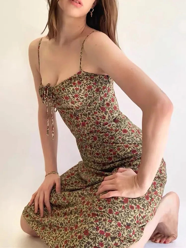 100% Silk Women Drawstring Sling Dress Floral Printed Lace-Up Sleeveless Off-Shoulder 2024 Summer Lady Spaghetti Strap Midi Robe
100% Silk Women Drawstring Sling Dress Floral Printed Lace-Up Sleeveless Off-Shoulder 2024 Summer Lady Spaghetti Strap Midi Robe