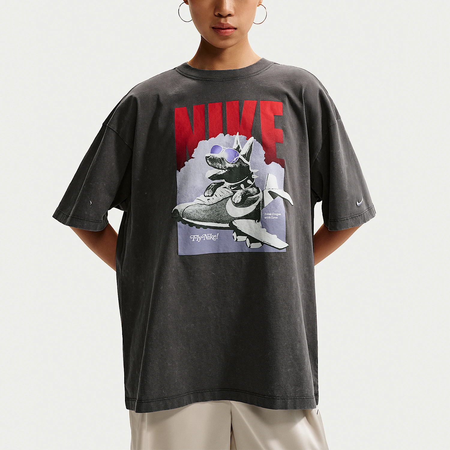 Nike Authentic Summer Women's Sports Casual Loose Round Neck T-Shirt IR7588-060
Nike Authentic Summer Women's Sports Casual Loose Round Neck T-Shirt IR7588-060