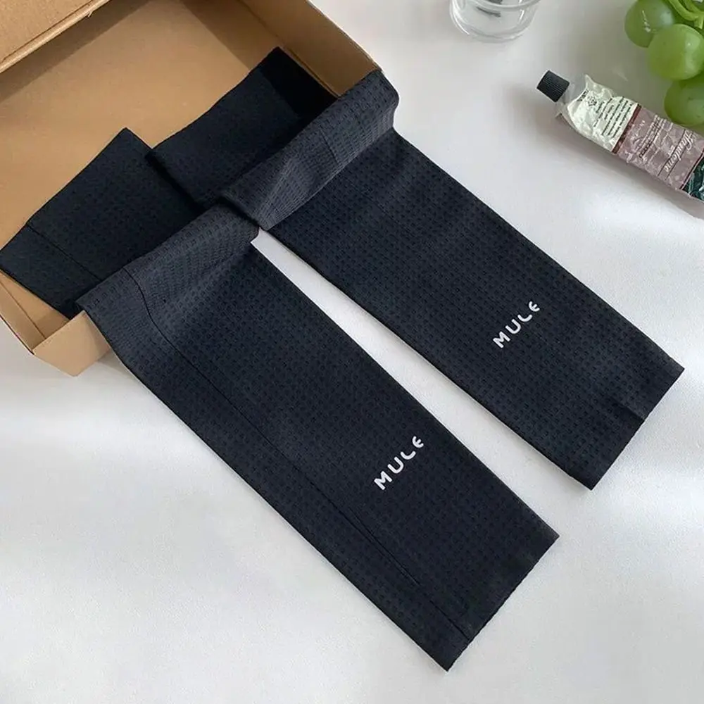Summer Anti-UV Ice Silk Sleeves UPF 50+ Loose Riding Driving Sleeves Arm Protectors Breathable Long Mittens for Women
Summer Anti-UV Ice Silk Sleeves UPF 50+ Loose Riding Driving Sleeves Arm Protectors Breathable Long Mittens for Women