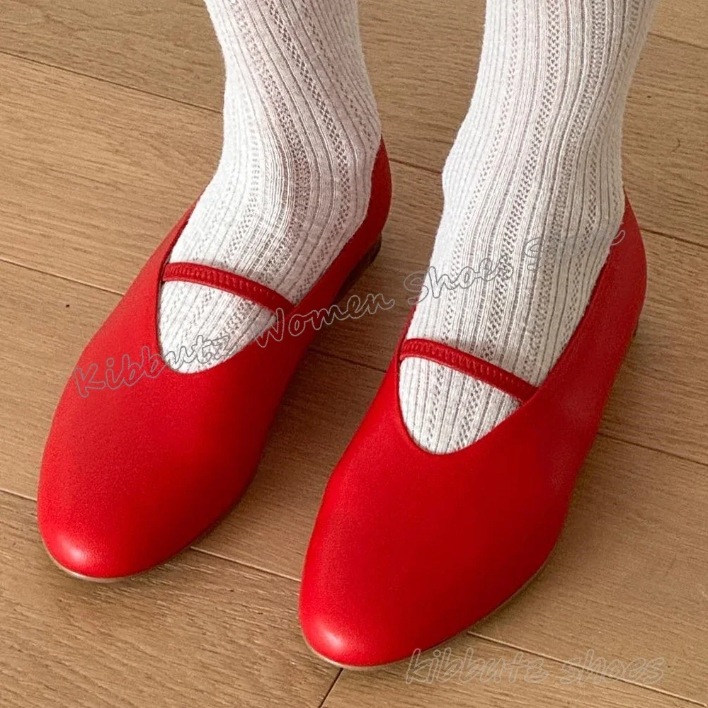 Балетки-лодочки из кожи, однотонные, с круглым носком на плоской подошве, модная новинка, элегантное, лаконичное, сексуальное, роскошное вечернее платье, женская обувь без шнуровки 
Балетки-лодочки из кожи, однотонные, с круглым носком на плоской подошве, модная новинка, элегантное, лаконичное, сексуальное, роскошное вечернее платье, женская обувь без шнуровки