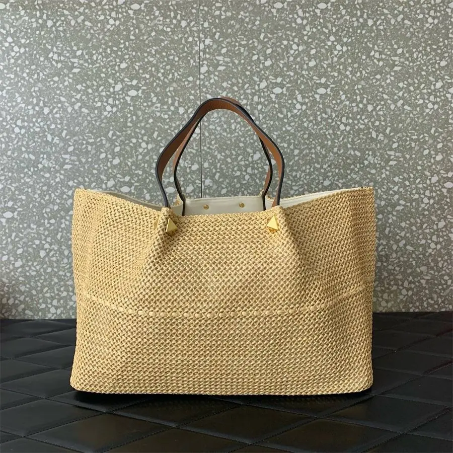 Knitted Handbag 2024 Autumn And Winter New Good Quality Natural Grass Woven Bag Shoulder Bag For Women
Knitted Handbag 2024 Autumn And Winter New Good Quality Natural Grass Woven Bag Shoulder Bag For Women