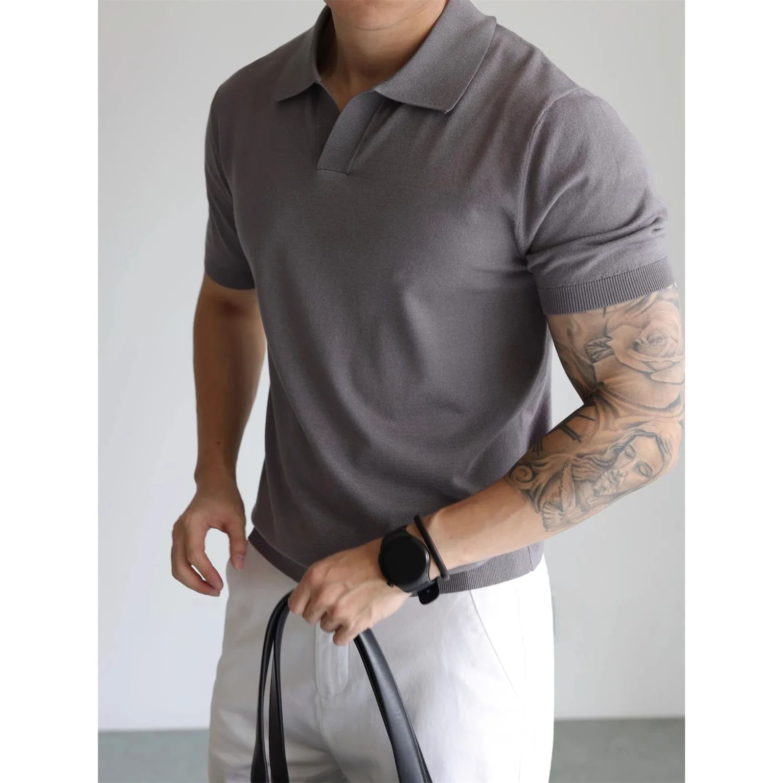 POLO Shirt V-neck Short-sleeved Knitted Sweater Men's Business 2026 Summer Ice Silk T-shirt
POLO Shirt V-neck Short-sleeved Knitted Sweater Men's Business 2026 Summer Ice Silk T-shirt