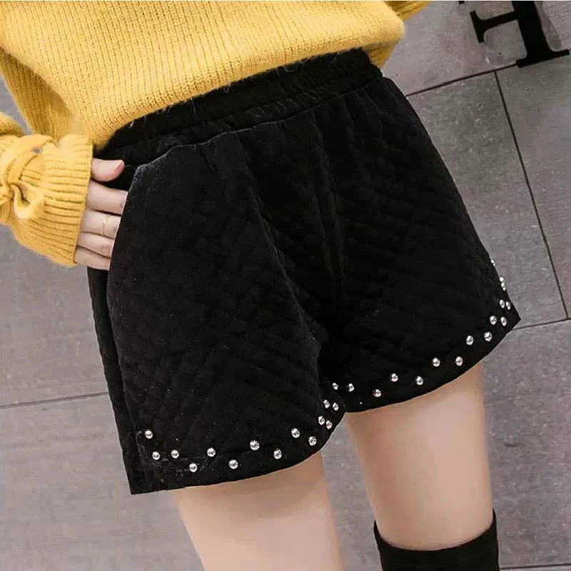 Fashion Shorts Women's Clothing Autumn Winter Golden Velvet Wide Leg Pants 2023 New Korean Loose High Waist Shorts bd774
Fashion Shorts Women's Clothing Autumn Winter Golden Velvet Wide Leg Pants 2023 New Korean Loose High Waist Shorts bd774