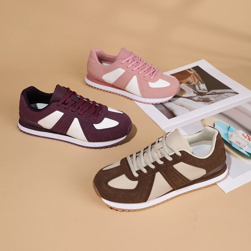 Women Retro Color Block Sneakers Lace Up Splicing Patch Design Light Flat Sole Soft Footwear For Daily Street Travel Walking
Women Retro Color Block Sneakers Lace Up Splicing Patch Design Light Flat Sole Soft Footwear For Daily Street Travel Walking