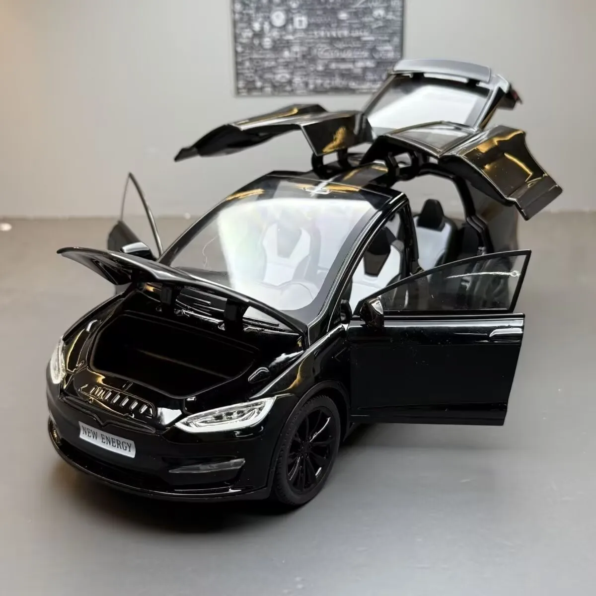 NEW 1:24 2025 TESL Model X Alloy Car Model Diecasts Metal Car Vehicles Model Simulation Sound and Light Collection Kids Toy Gift
NEW 1:24 2025 TESL Model X Alloy Car Model Diecasts Metal Car Vehicles Model Simulation Sound and Light Collection Kids Toy Gift
