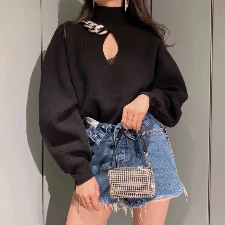 High Neck Knitted Sweater with Chain Decoration, Black Hollow Sweater, Fashionable and Elegant Top, Autumn and Winter
High Neck Knitted Sweater with Chain Decoration, Black Hollow Sweater, Fashionable and Elegant Top, Autumn and Winter