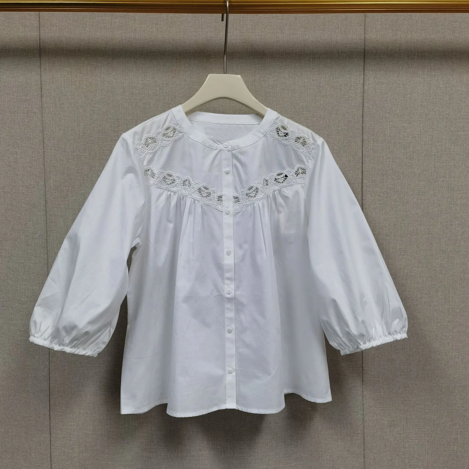 Spring Summer Cotton Embroidered Hollow out round Neck Shirt Ageless Style Three Quarter Sleeve Women's Fashion Shirt
Spring Summer Cotton Embroidered Hollow out round Neck Shirt Ageless Style Three Quarter Sleeve Women's Fashion Shirt