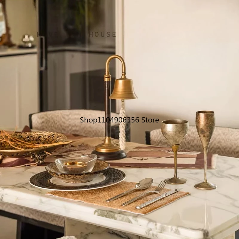 Декоративные металлические фигурки животных, модель для демонстрационной комнаты, для гостиной, для шкафа в столовой.
Декоративные металлические фигурки животных, модель для демонстрационной комнаты, для гостиной, для шкафа в столовой.