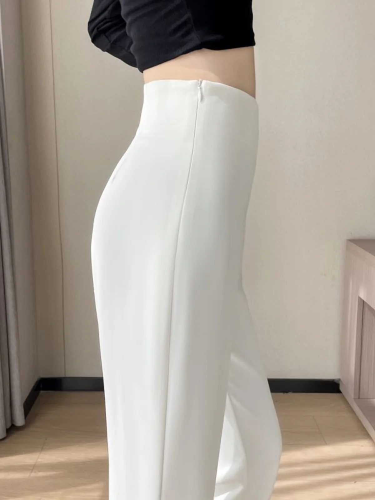 High Waist Slim Wide Leg Pants Women's Spring Autumn High-End Drapey White Suit Pants Slimming Flared Side Zipper
High Waist Slim Wide Leg Pants Women's Spring Autumn High-End Drapey White Suit Pants Slimming Flared Side Zipper