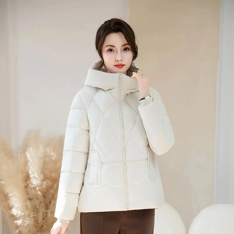 Новые женские парки, зимнее пальто, короткая утепленная пуховая хлопковая куртка с капюшоном, свободные парки, хлопковая стеганая куртка, верхняя одежда, женские топы
Новые женские парки, зимнее пальто, короткая утепленная пуховая хлопковая куртка с капюшоном, свободные парки, хлопковая стеганая куртка, верхняя одежда, женские топы
