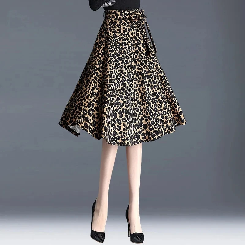 Fashion Leopard Elastic High Waist A-line Skirts Womens Autumn Vintage Elegant Loose Casual Knee-length Skirt Faldas Mujer Moda
Fashion Leopard Elastic High Waist A-line Skirts Womens Autumn Vintage Elegant Loose Casual Knee-length Skirt Faldas Mujer Moda