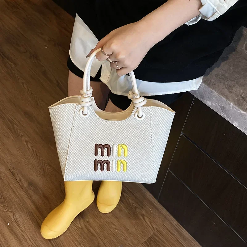 French Style Bucket Bag - Embroidered Crossbody Purse, Fashion Shoulder Bag, Korean Inspired Tote for Women
French Style Bucket Bag - Embroidered Crossbody Purse, Fashion Shoulder Bag, Korean Inspired Tote for Women