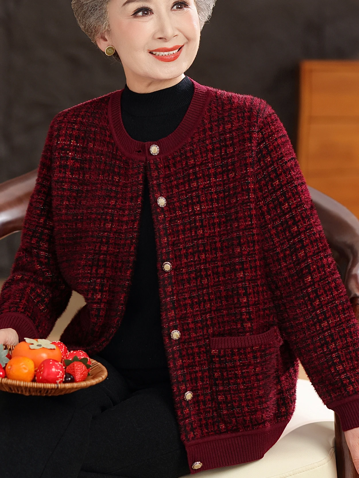 Thiened вязаный открытый кардиган пальто для женщин среднего возраста и ли круглой Ne Large ket теплая осенне-зимняя верхняя одежда
Thiened вязаный открытый кардиган пальто для женщин среднего возраста и ли круглой Ne Large ket теплая осенне-зимняя верхняя одежда