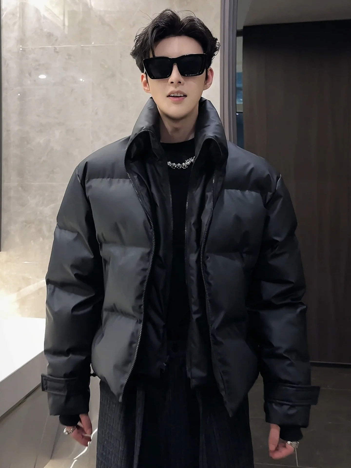 Trendy Korean Sle Men's Cotton Jaet Stand Collar Warm Loose Fit New Arrival Winter Faion Outerwear Youth ular
Trendy Korean Sle Men's Cotton Jaet Stand Collar Warm Loose Fit New Arrival Winter Faion Outerwear Youth ular