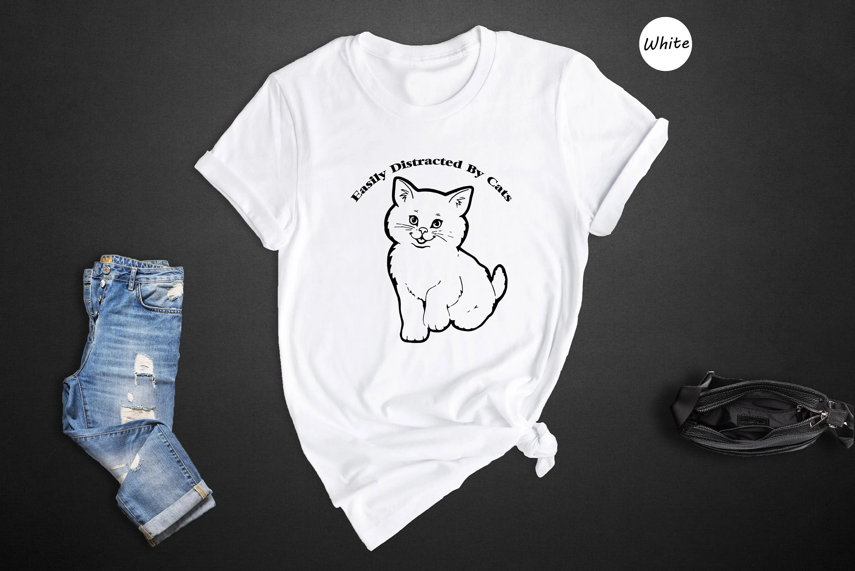 Легко отвлекается к котам Футболка Cat Mom Lover Crazy Lady Cute 
Легко отвлекается к котам Футболка Cat Mom Lover Crazy Lady Cute