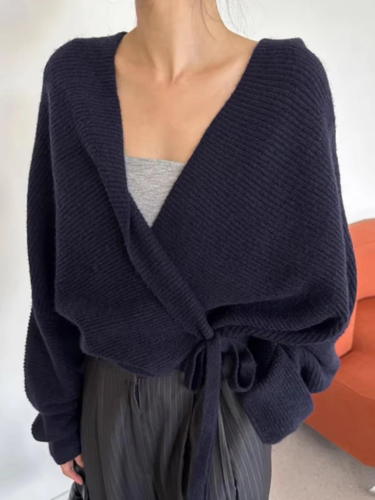 Chic Autumn Winter Vintage Cross V-Ne Hooded Belted Loose Versatile Knitted Sweater Coat Women's Faion Comfortable Outerwear
Chic Autumn Winter Vintage Cross V-Ne Hooded Belted Loose Versatile Knitted Sweater Coat Women's Faion Comfortable Outerwear
