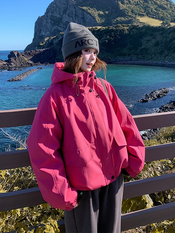 Розовая женская утепленная зимняя куртка с капюшоном, повседневная, свободного кроя, на молнии, с длинными рукавами
Розовая женская утепленная зимняя куртка с капюшоном, повседневная, свободного кроя, на молнии, с длинными рукавами