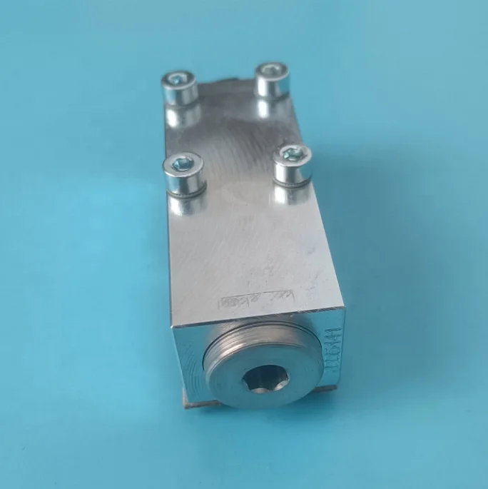 ROEMHELD Pilot-Operated Check Valve Max.Operating Pressure 500 Bar Original Art.Nr. Part Nr.2951416
ROEMHELD Pilot-Operated Check Valve Max.Operating Pressure 500 Bar Original Art.Nr. Part Nr.2951416