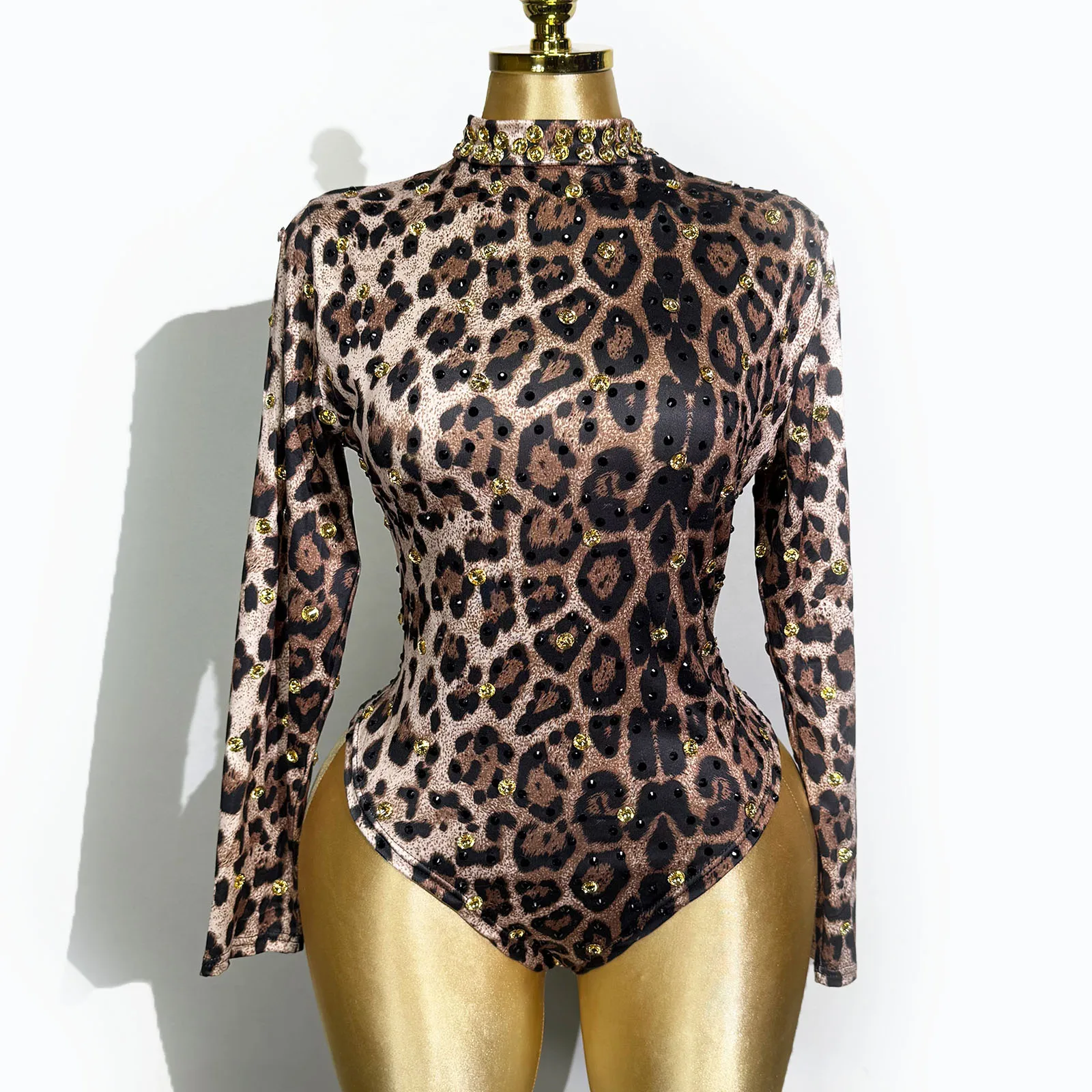 rhinestones bodysuit Sexy Leopard Print Rompers For Women High Collar One Piece Bodycon Female performance pole dance clothing
rhinestones bodysuit Sexy Leopard Print Rompers For Women High Collar One Piece Bodycon Female performance pole dance clothing