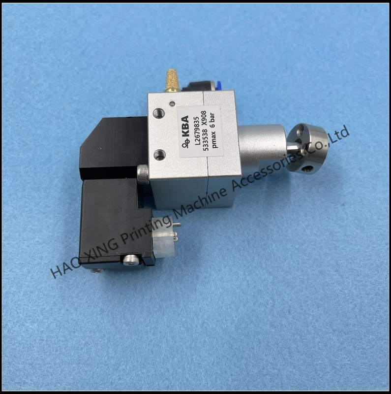 L 2679385 533538 Клапан воздушного цилиндра для аксессуаров печатной машины KBA Цилиндр электромагнитного клапана
L 2679385 533538 Клапан воздушного цилиндра для аксессуаров печатной машины KBA Цилиндр электромагнитного клапана