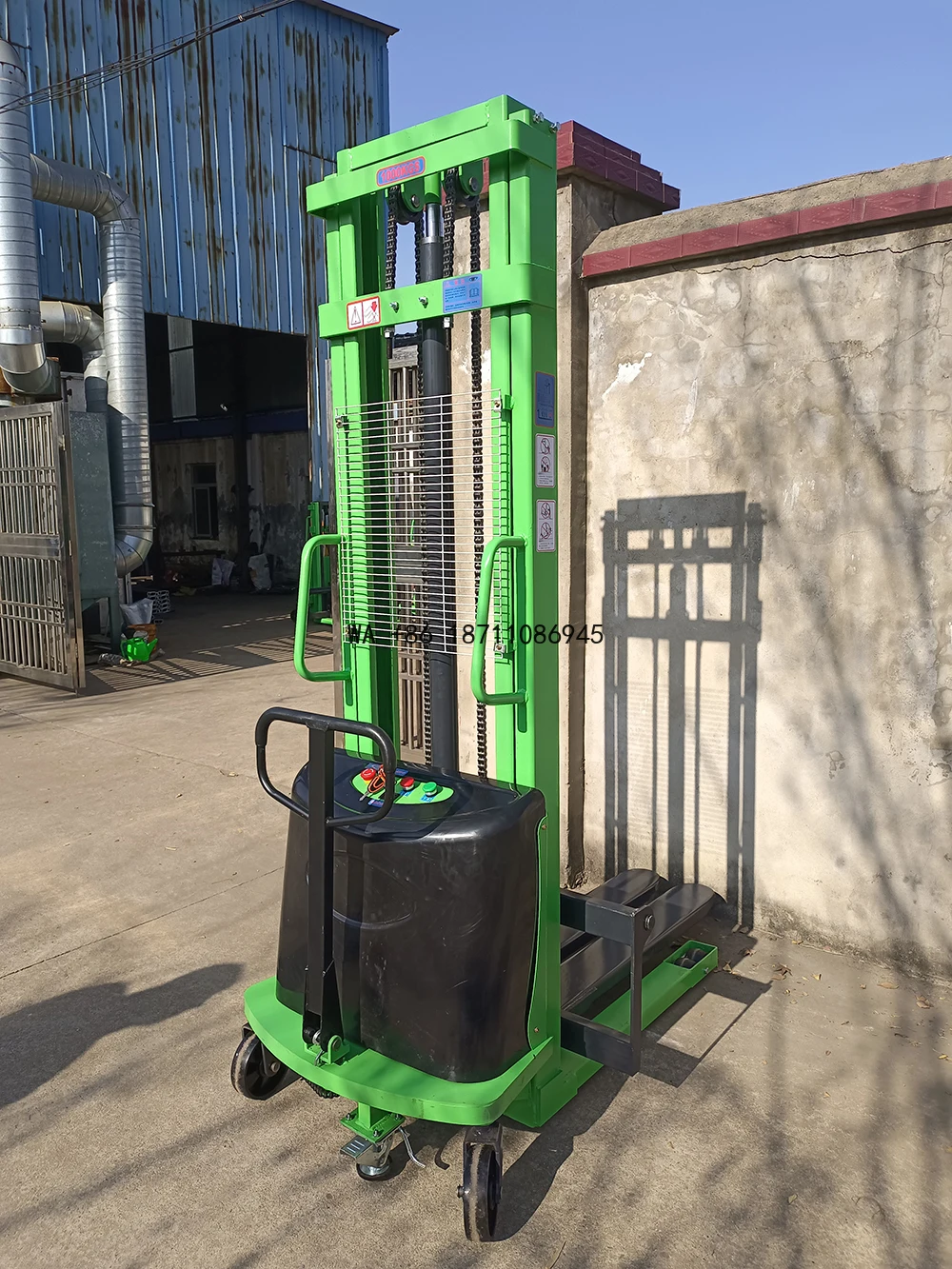 1.5 Ton Electric Pallet Stacker Forklift Commercial Grade Warehouse Equipment
1.5 Ton Electric Pallet Stacker Forklift Commercial Grade Warehouse Equipment