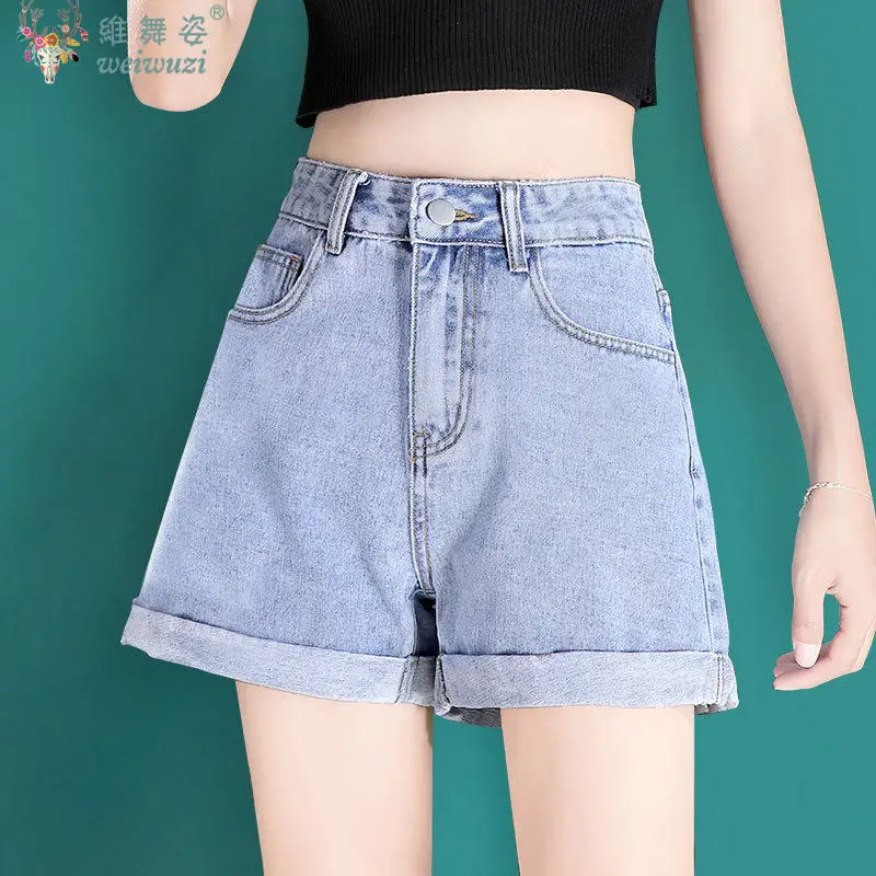Summer Women Retro Cuffed Denim Shorts Comfortable High Waist Jean Shorts Girl's Student Korean Y2K Fashion Versatile Hot Pants
Summer Women Retro Cuffed Denim Shorts Comfortable High Waist Jean Shorts Girl's Student Korean Y2K Fashion Versatile Hot Pants
