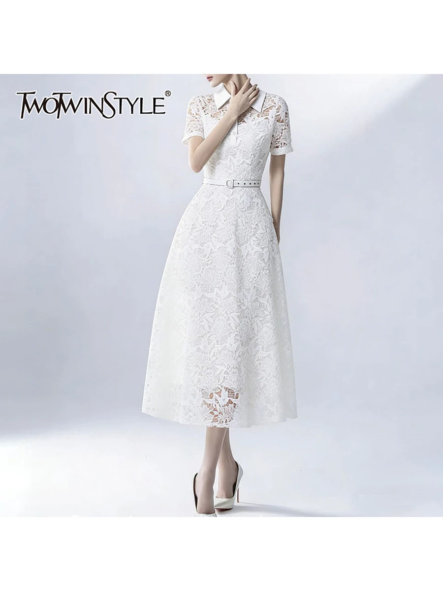 Платье TWOTWINSTYLE с вышивкой и вставками, однотонное, с отложным воротником, коротким рукавом, завышенной талией, элегантное, А-силуэт, женское, модное, 2026
Платье TWOTWINSTYLE с вышивкой и вставками, однотонное, с отложным воротником, коротким рукавом, завышенной талией, элегантное, А-силуэт, женское, модное, 2026