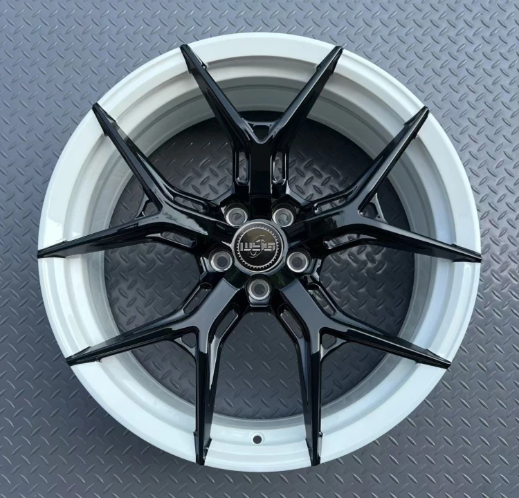 Кованые диски 18 19 20 21 22 дюйма для Benz BMW Audi RS6 RS7 Jaguar XF XJ Tesla Model3 lexus ES RS Land Rover, изготовленные на заказ кованые диски
Кованые диски 18 19 20 21 22 дюйма для Benz BMW Audi RS6 RS7 Jaguar XF XJ Tesla Model3 lexus ES RS Land Rover, изготовленные на заказ кованые диски