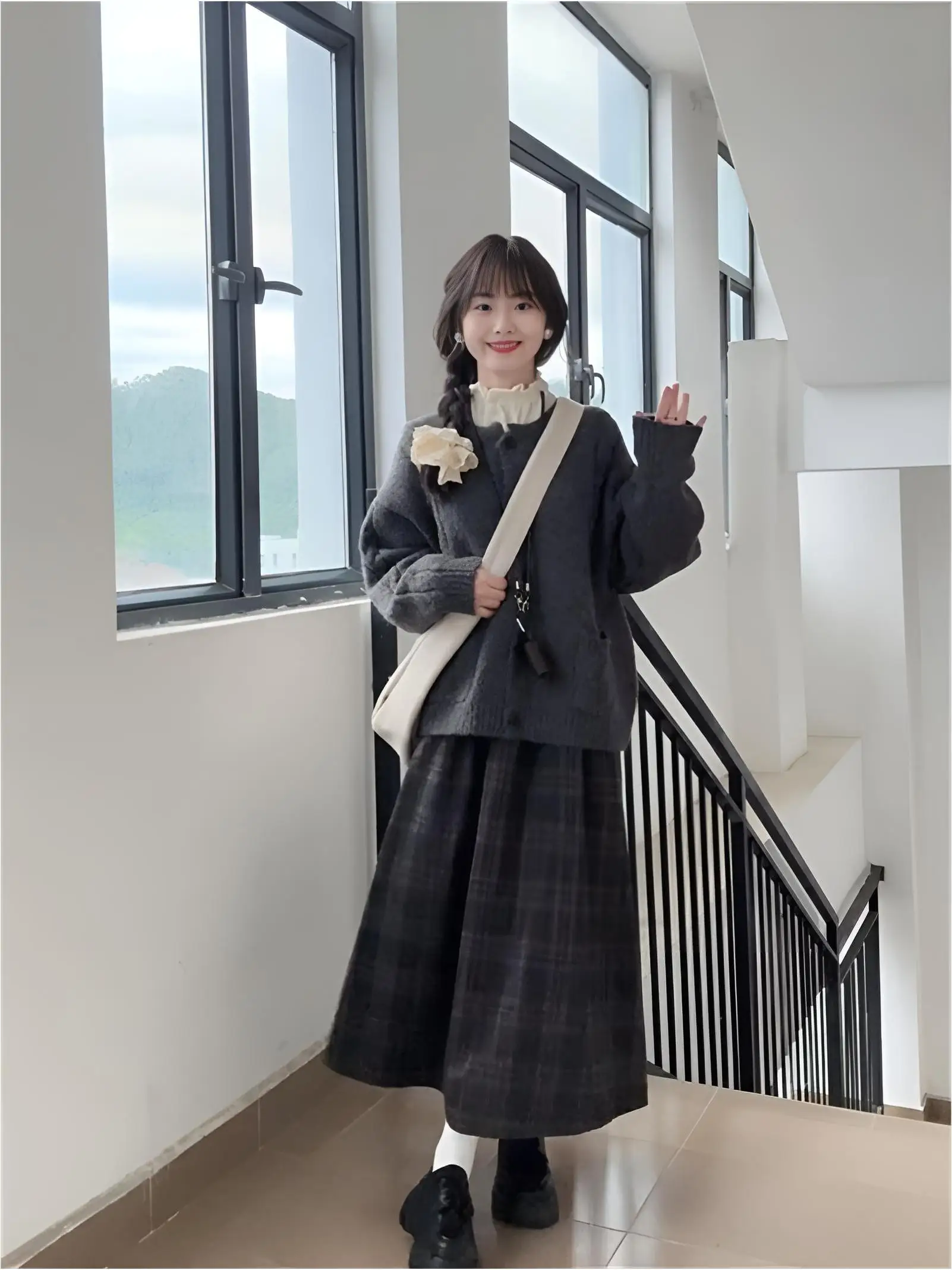 Gray Knitted Sweater Coat Single Button College Style Half Skirt Set Color Block Plaid Pattern Gentle Obedient School Uniform
Gray Knitted Sweater Coat Single Button College Style Half Skirt Set Color Block Plaid Pattern Gentle Obedient School Uniform