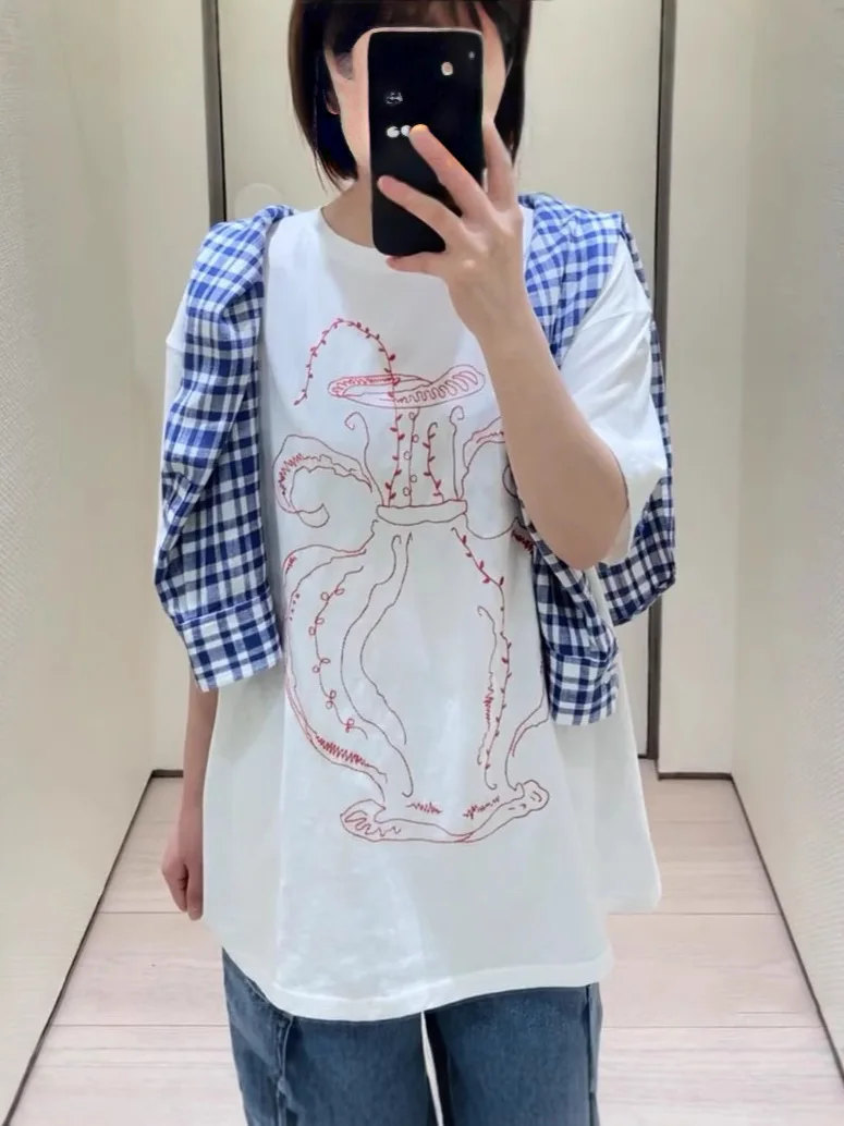 Designer Summer T-shirt Letter Printed Loose T-shirt Sports Fashion Casual Top Cotton Women Bottom Shirt Tee
Designer Summer T-shirt Letter Printed Loose T-shirt Sports Fashion Casual Top Cotton Women Bottom Shirt Tee