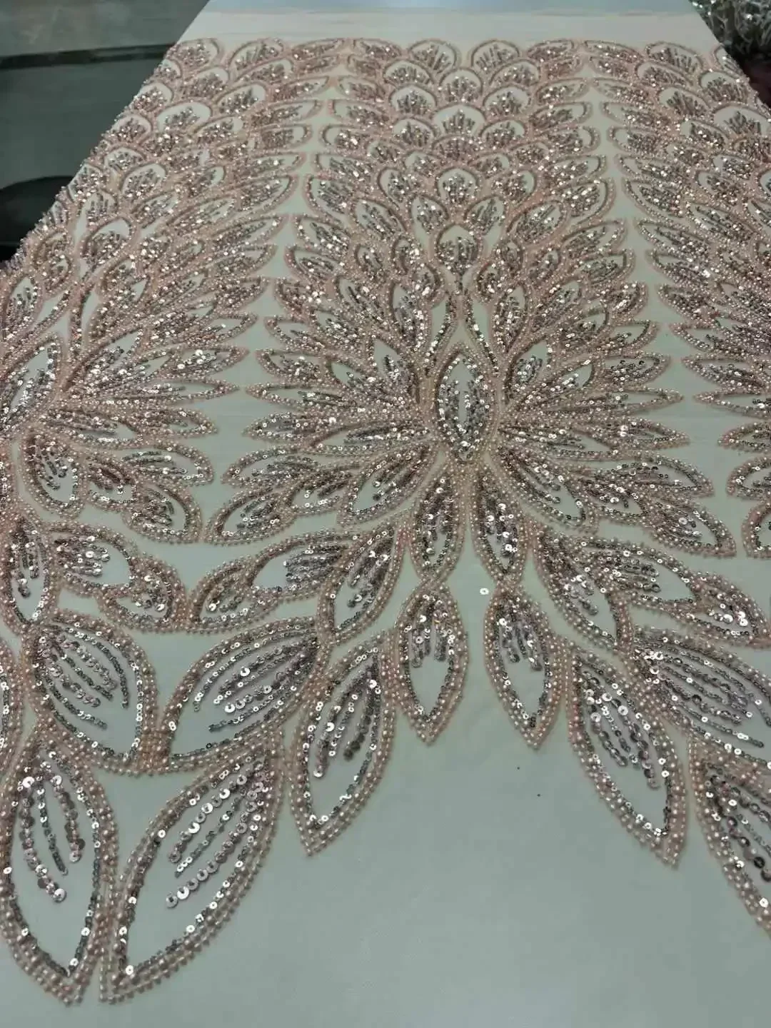 Red Blue Beads Embroidery Fabric New African Fabrics 2025 Black Beaded Fabric African Gold Lace Fabrics Sequins For Sewing SZ727
Red Blue Beads Embroidery Fabric New African Fabrics 2025 Black Beaded Fabric African Gold Lace Fabrics Sequins For Sewing SZ727