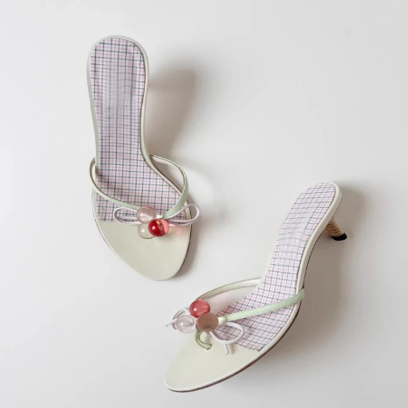 Bow-Knot Glass Ball Thong Cat Heel Sandals Woman Summer 2026 Beaded Bow Open Toe Slip On Mules Candy Color Strappy Slippers
Bow-Knot Glass Ball Thong Cat Heel Sandals Woman Summer 2026 Beaded Bow Open Toe Slip On Mules Candy Color Strappy Slippers
