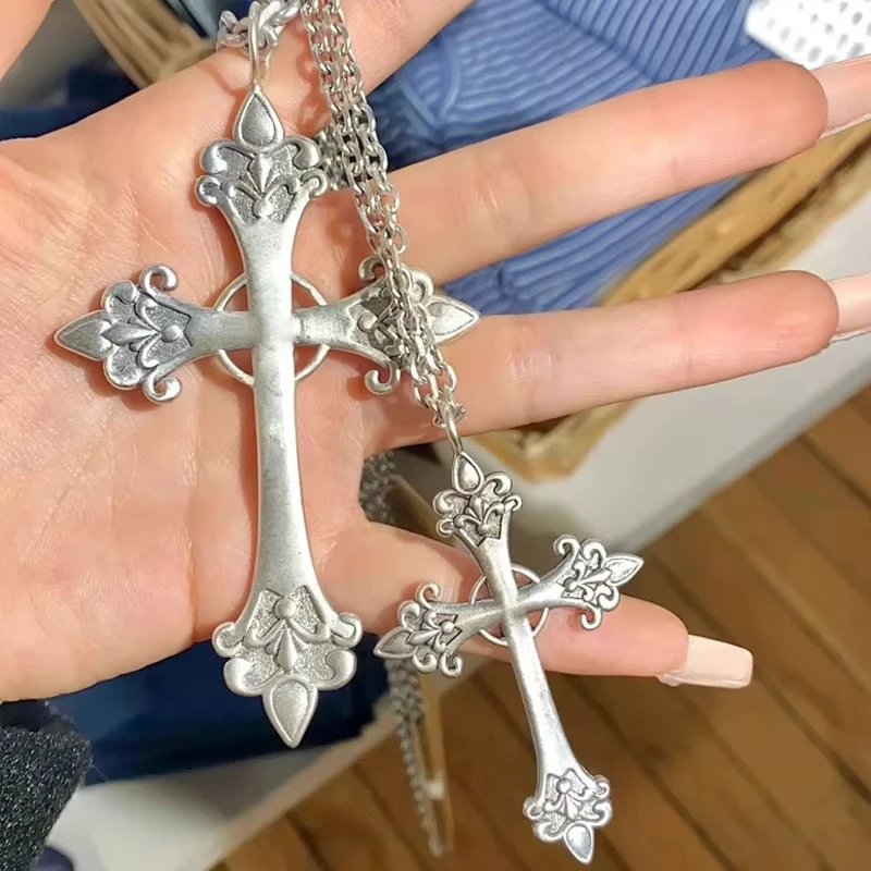 Misa Amane Cross Necklace Death Note Anime Cosplay Jewelry Gothic Pendant for Fans
Misa Amane Cross Necklace Death Note Anime Cosplay Jewelry Gothic Pendant for Fans