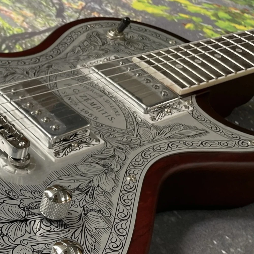 Factory Manufacturing 6-String Electric Guitar, Classic Style, Metallic Finish
Factory Manufacturing 6-String Electric Guitar, Classic Style, Metallic Finish