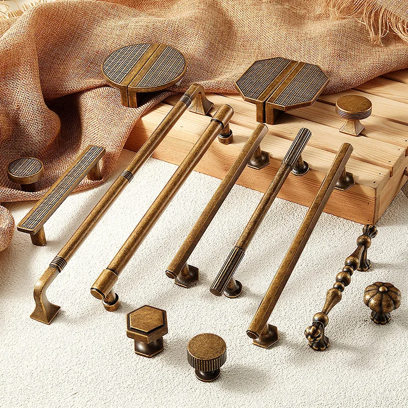 Antique Bronze Furniture Handles Nordic Handles for Wardrobe and Drawer Kitchen Cabinet Drawer Handles Shoe Cabinets Pulls
Antique Bronze Furniture Handles Nordic Handles for Wardrobe and Drawer Kitchen Cabinet Drawer Handles Shoe Cabinets Pulls