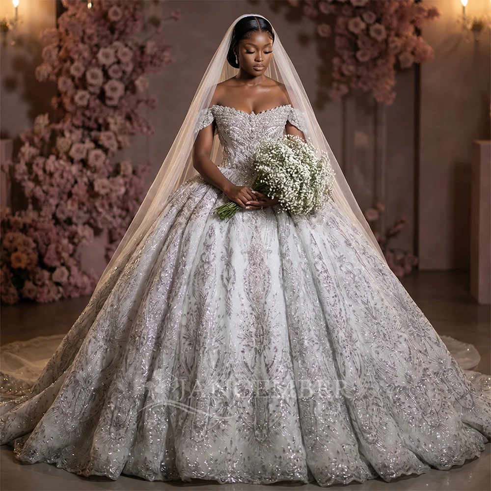 Customized Princess Ball Gown Wedding Dress Short Sleeves Off Shoulder Beads Lace Up Back Ruffles Wedding Gown vestido femininos
Customized Princess Ball Gown Wedding Dress Short Sleeves Off Shoulder Beads Lace Up Back Ruffles Wedding Gown vestido femininos