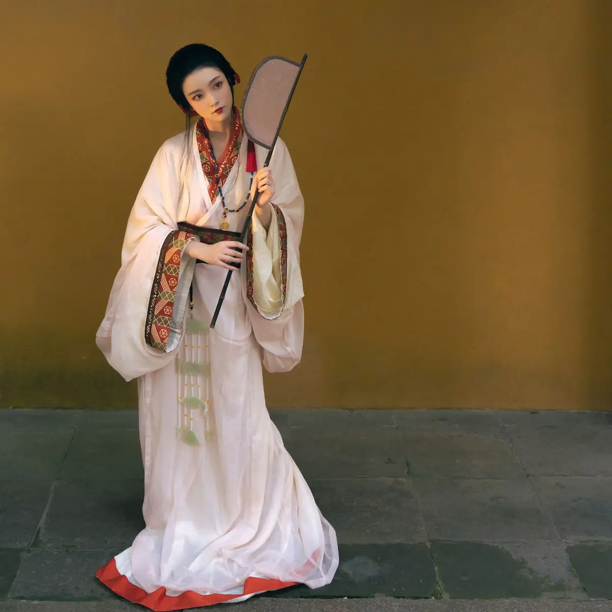 2026 New Women Hanfu Mashan Chu Tomb Restoration Tianwen Style Warring States Robe Loose Fit Train Zhiju Ancient Chinese Costume
2026 New Women Hanfu Mashan Chu Tomb Restoration Tianwen Style Warring States Robe Loose Fit Train Zhiju Ancient Chinese Costume
