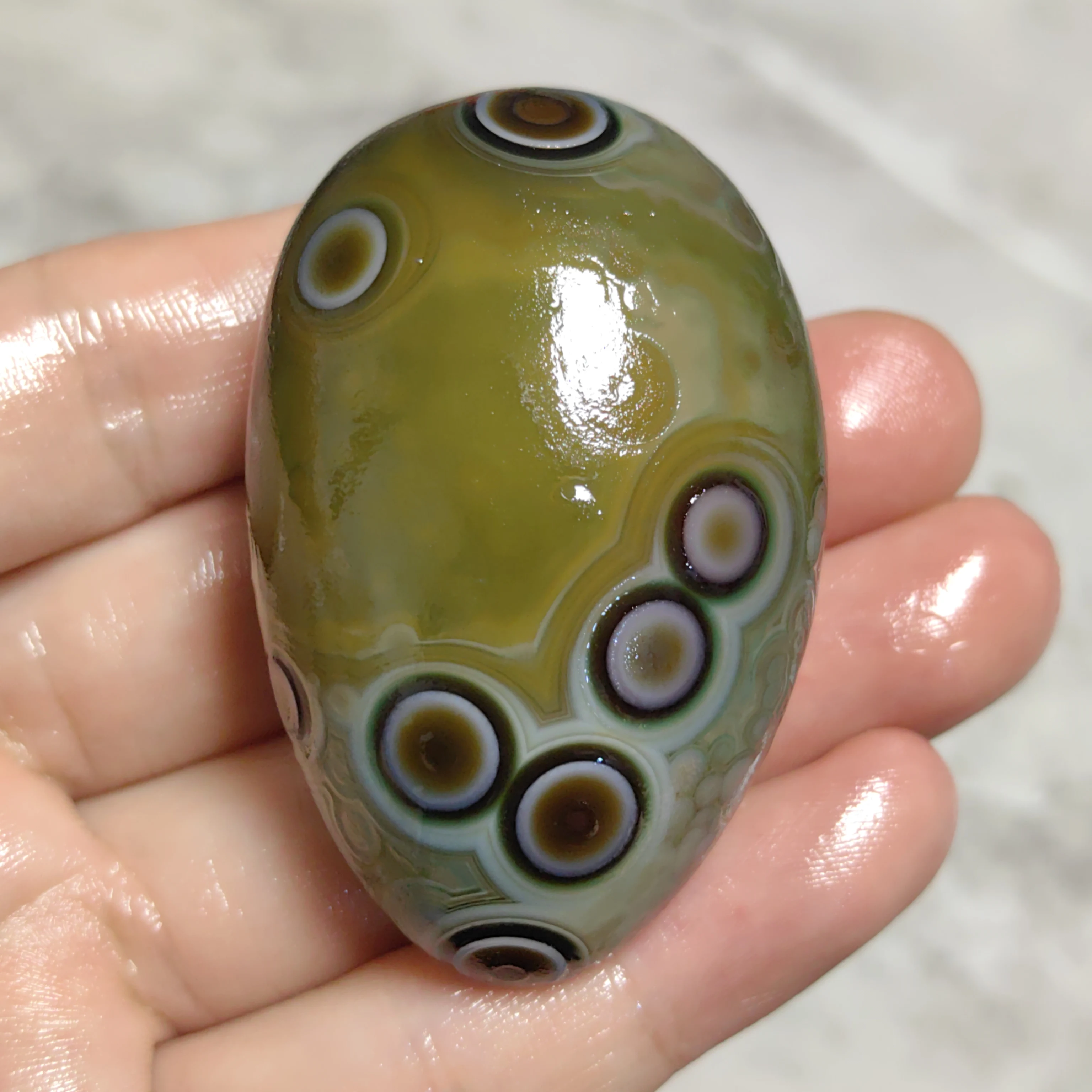 Чистый натуральный желающий божественный агат для глаз, привлекает богатство, удачу, снятие стресса, анти-злой амулет, ожерелье, ювелирные изделия, украшение «сделай сам»
Чистый натуральный желающий божественный агат для глаз, привлекает богатство, удачу, снятие стресса, анти-злой амулет, ожерелье, ювелирные изделия, украшение «сделай сам»