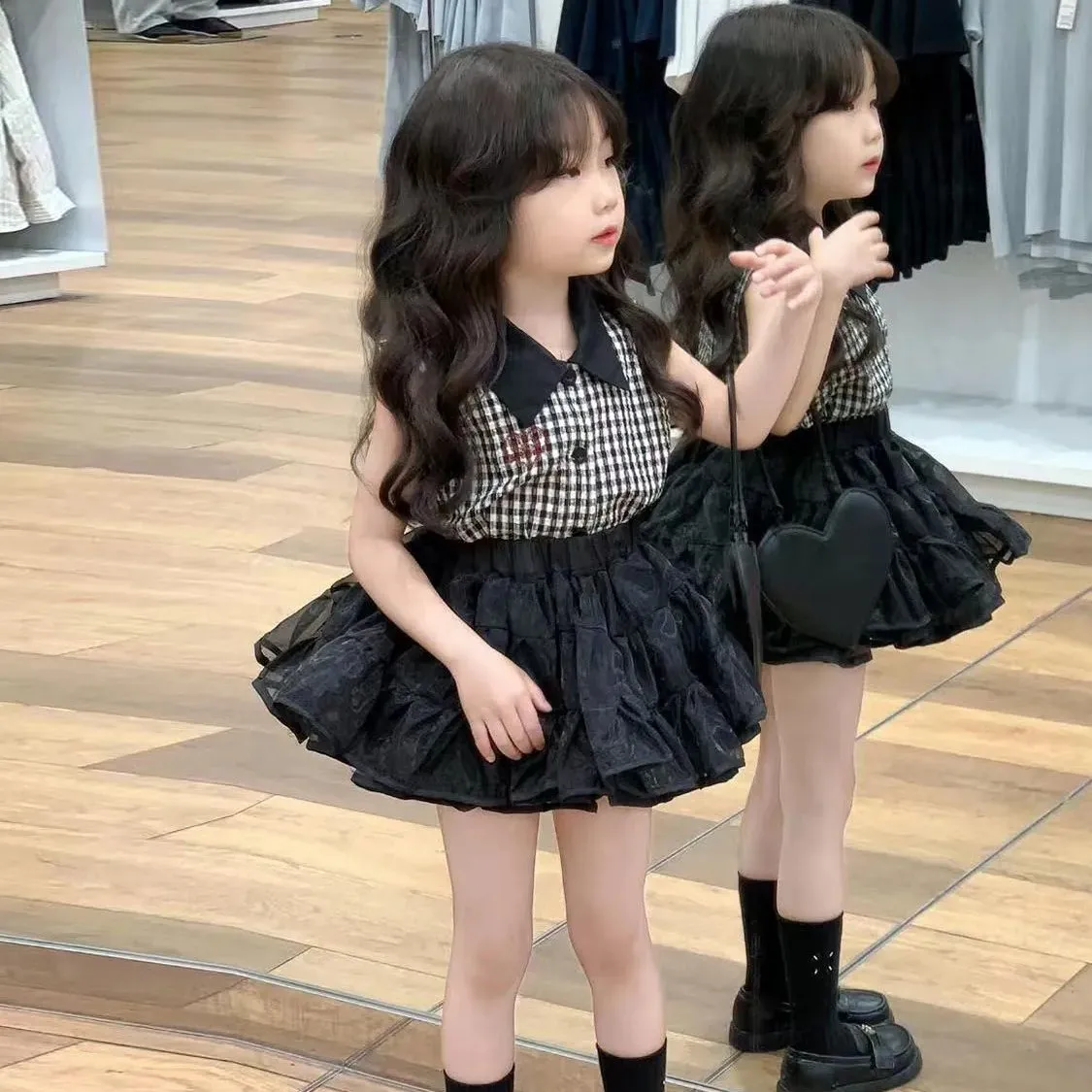 Baby Girl Clothing Set Summer New Children's Plaid Lapel Top+Fluffy Half Gauze Skirt 2-piece Set Kids Outfit 0-7Y
Baby Girl Clothing Set Summer New Children's Plaid Lapel Top+Fluffy Half Gauze Skirt 2-piece Set Kids Outfit 0-7Y