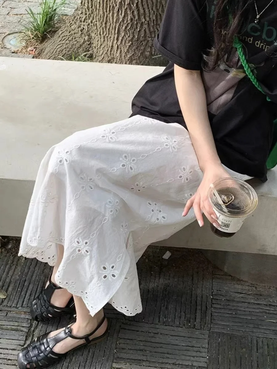 White Pure Cotton High Waist A-Line Midi Skirt Slimming Split Design Versatile Style for Young Women 25-29 Years Old
White Pure Cotton High Waist A-Line Midi Skirt Slimming Split Design Versatile Style for Young Women 25-29 Years Old