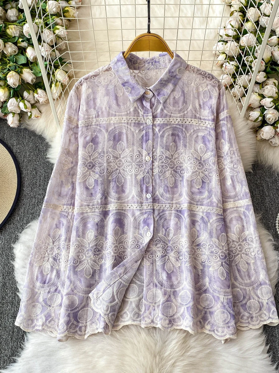 Женская модная летняя рубашка с длинным рукавом, вышивкой на воротнике, свободного кроя, с принтом, в корейском стиле, для повседневной носки
Женская модная летняя рубашка с длинным рукавом, вышивкой на воротнике, свободного кроя, с принтом, в корейском стиле, для повседневной носки